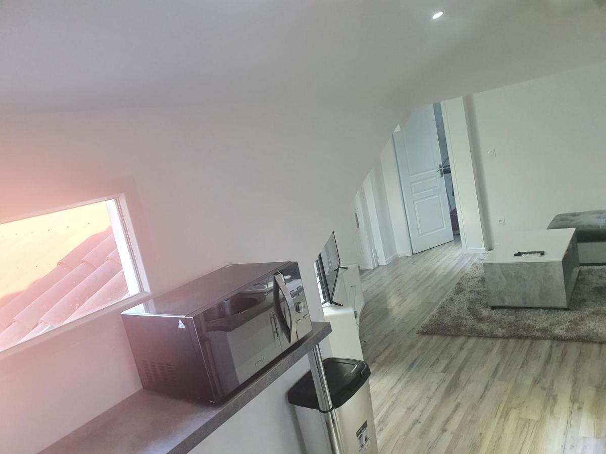 Aux Portes De Lyon Jolie T3 Clim Et Prime Video Apartment Givors Exterior photo